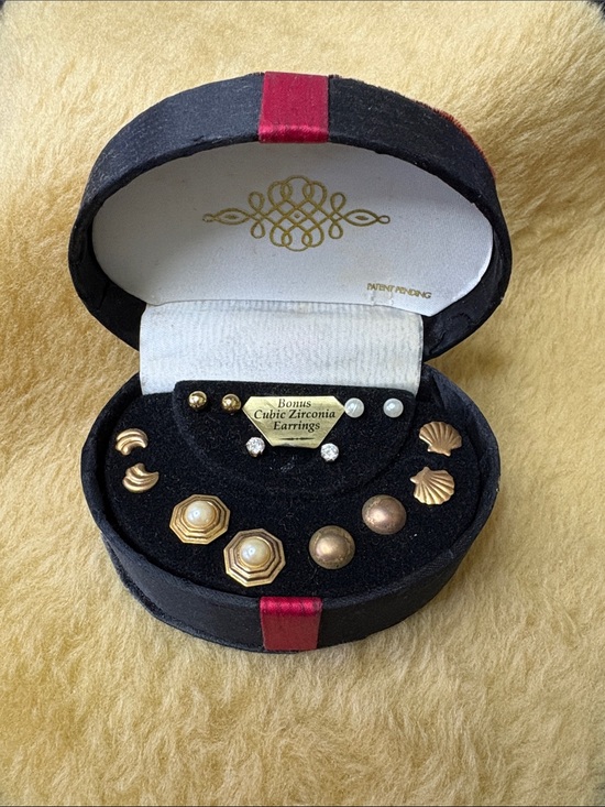 Jewelry - Gold-Tone Faux Pearl and Shell Earring Set - Multi Pair